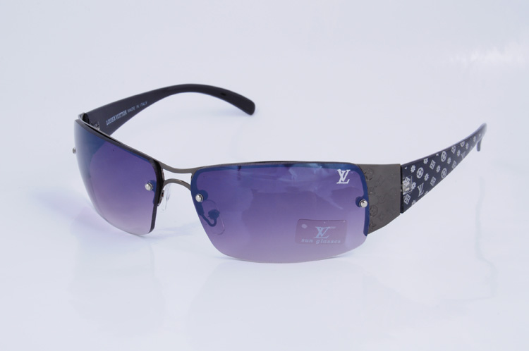 Louis Vuitton Sunglasses 022