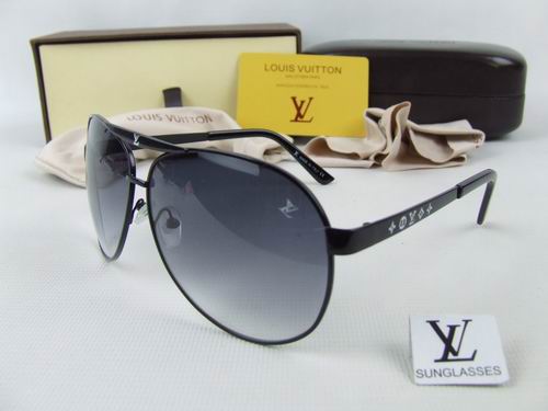 Louis Vuitton Outlet Sunglasses 040