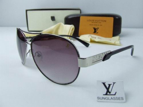 Louis Vuitton Outlet Sunglasses 073