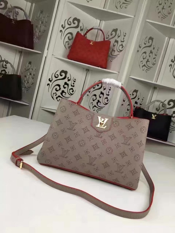 Louis Vuitton Outlet Designer Handbags M101469