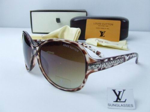 Louis Vuitton Outlet Sunglasses 061